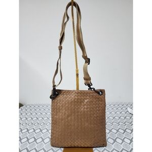 Bottega Veneta Intrecciato Messenger Bag Beige